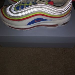 Meet your Posher, Tae